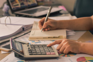 Calculating solar power costs